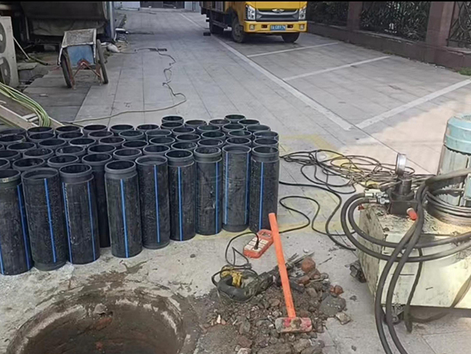 龙楼镇PE置换管厂家 DN315置换管 非开挖管短管置换